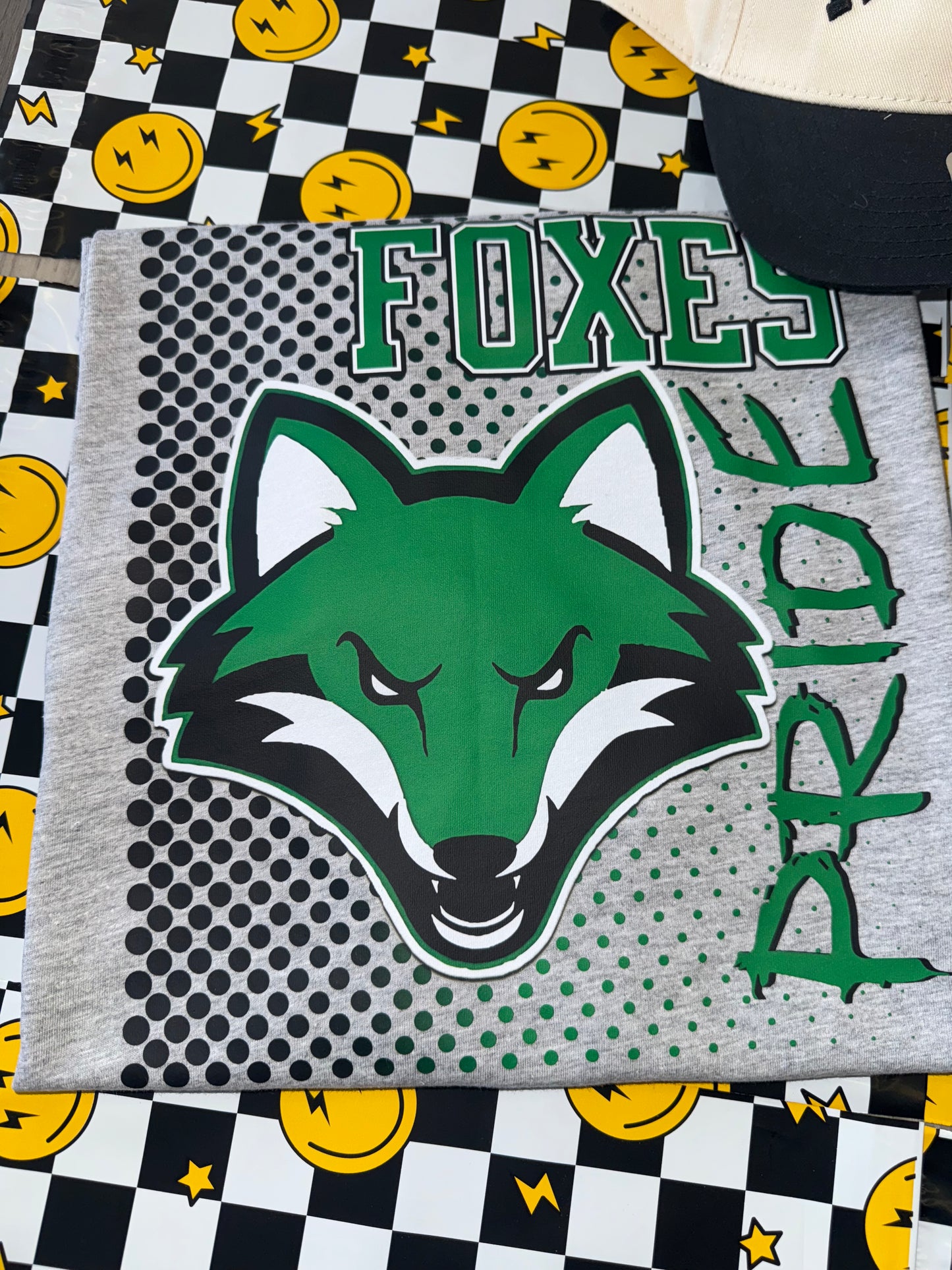 Gildan Hoodie Foxes Pride
