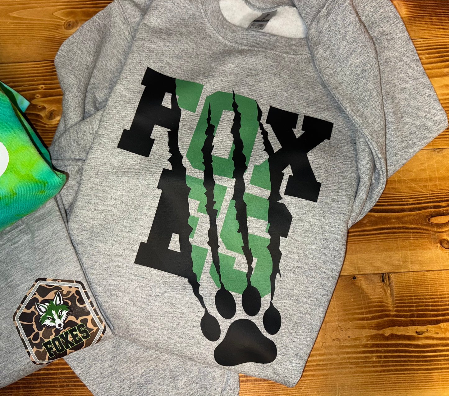Foxes Claw Crewneck